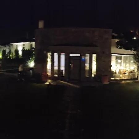 Villa Cosy, Luxury In Yakakoy, With 4 Master Private Garden And Pool Nested In The Olive Tree Fields *