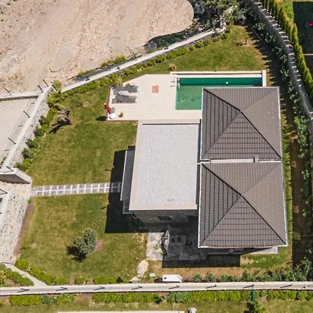 Villa Cosy, Luxury In Yakakoy, With 4 Master Private Garden And Pool Nested In The Olive Tree Fields *