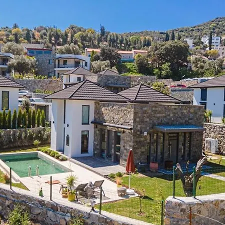Cosy, Luxury In Yakakoy, With 4 Master Private Garden And Pool Nested In The Olive Tree Fields Villa *