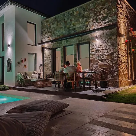 Cosy, Luxury In Yakakoy, With 4 Master Private Garden And Pool Nested In The Olive Tree Fields * Bodrum